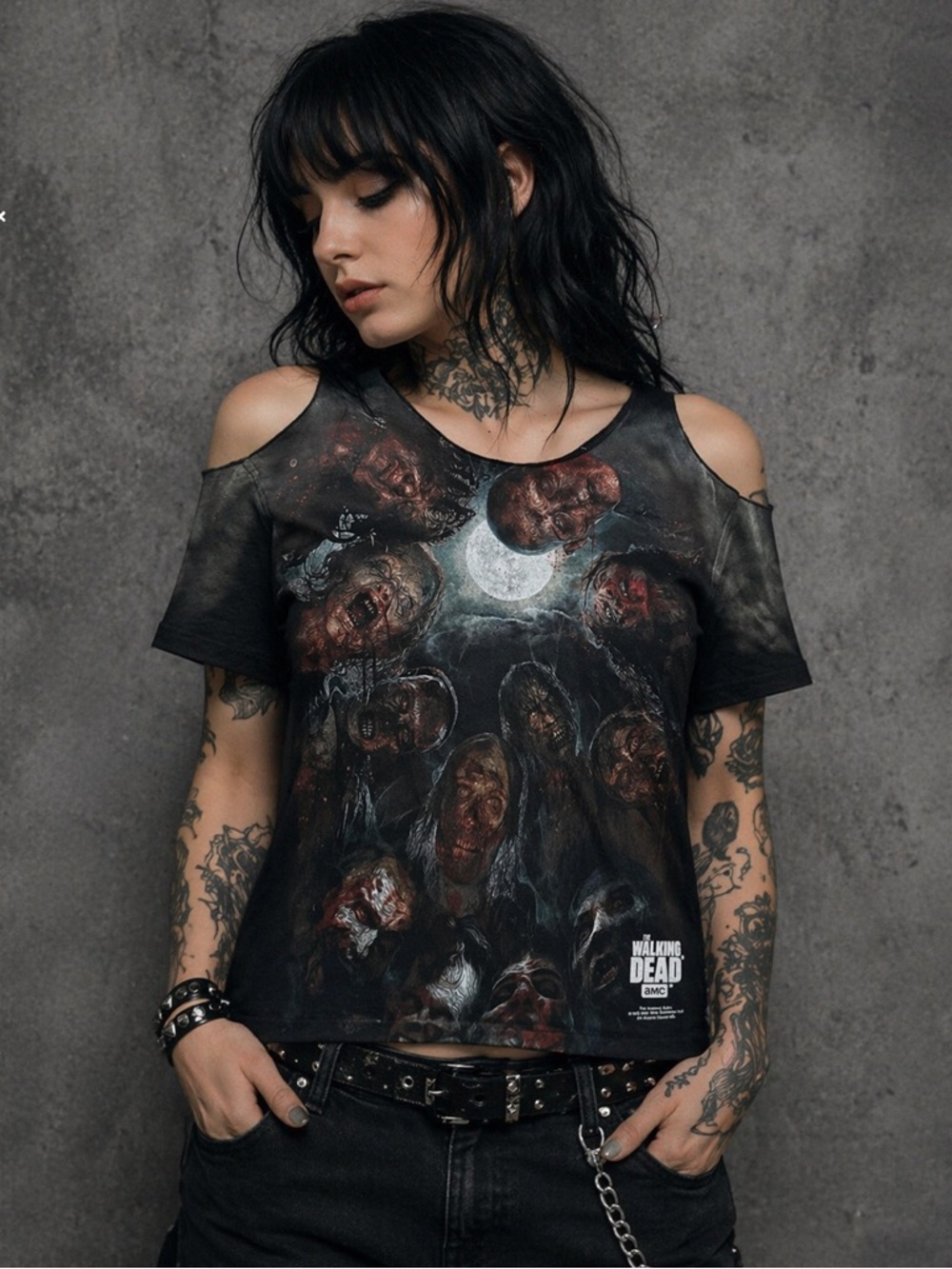 Sz XL AMC Walking Dead Zombie Cold Shoulder Tshirt